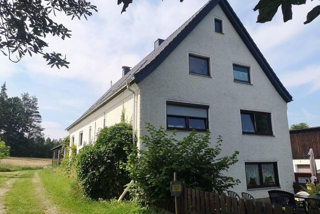 Ruhig Gelegene, Top Moderne Ferienwohnung - Hot Tub Und Sauna Gegen Aufpreis Neuhaus an Der Eger المظهر الخارجي الصورة