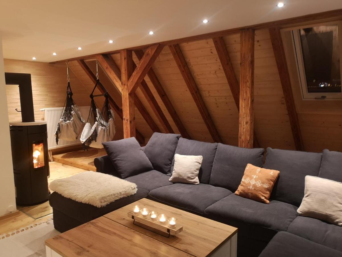 Ruhig Gelegene, Top Moderne Ferienwohnung - Hot Tub Und Sauna Gegen Aufpreis Neuhaus an Der Eger المظهر الخارجي الصورة