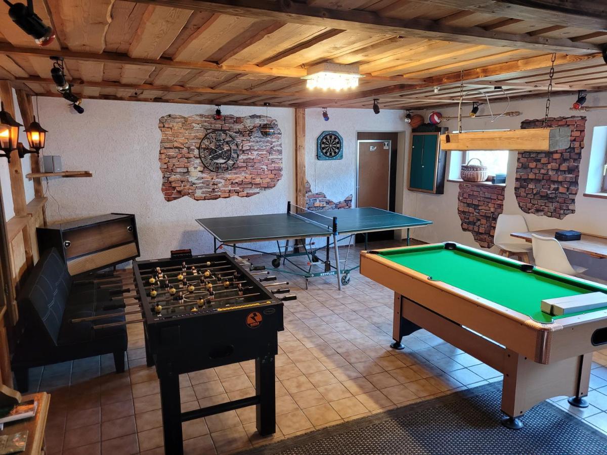 Ruhig Gelegene, Top Moderne Ferienwohnung - Hot Tub Und Sauna Gegen Aufpreis Neuhaus an Der Eger المظهر الخارجي الصورة