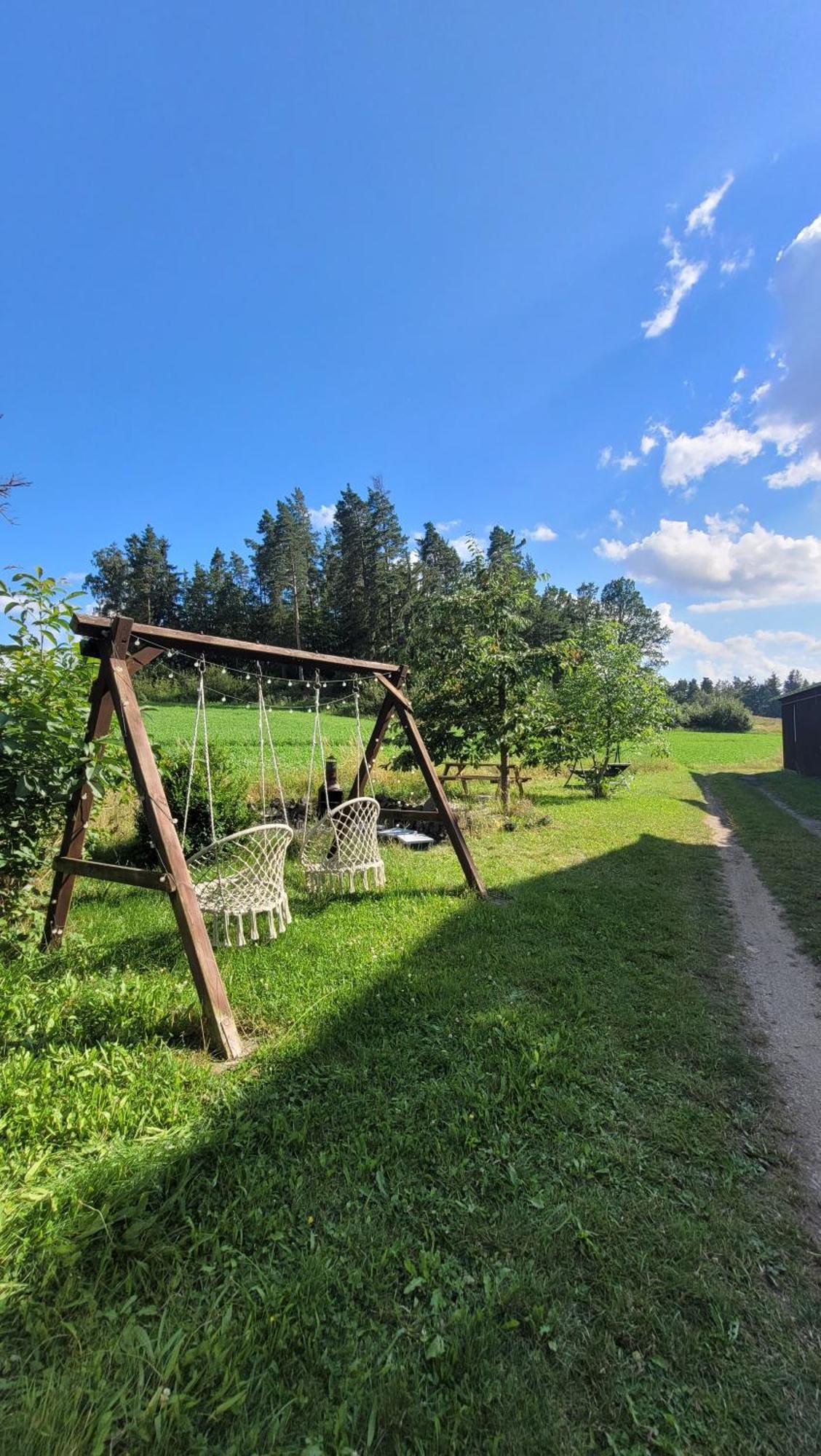 Ruhig Gelegene, Top Moderne Ferienwohnung - Hot Tub Und Sauna Gegen Aufpreis Neuhaus an Der Eger المظهر الخارجي الصورة
