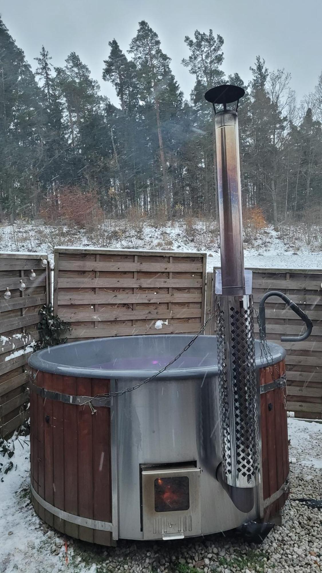 Ruhig Gelegene, Top Moderne Ferienwohnung - Hot Tub Und Sauna Gegen Aufpreis Neuhaus an Der Eger المظهر الخارجي الصورة